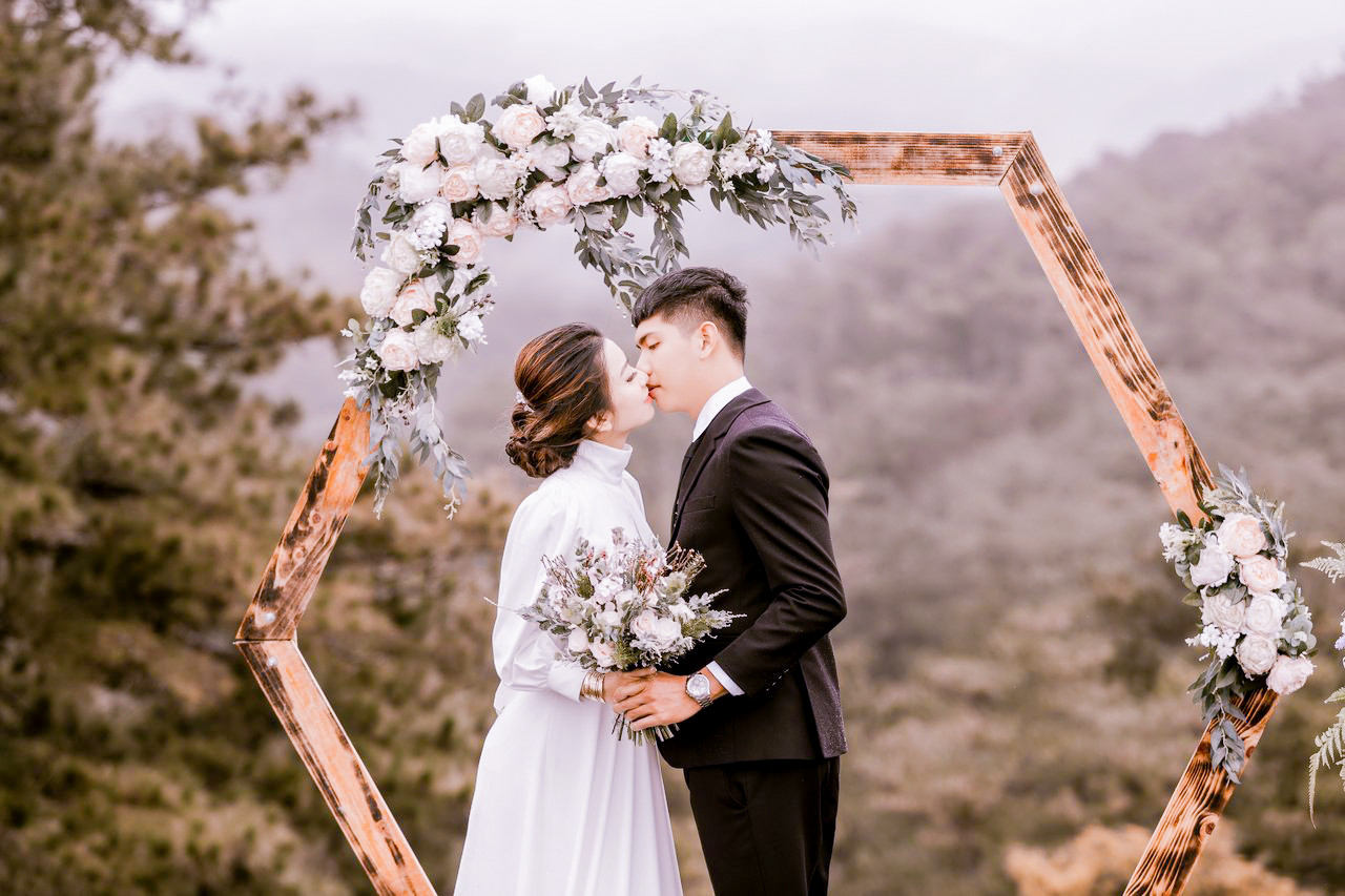 LOHERB Wedding Brief